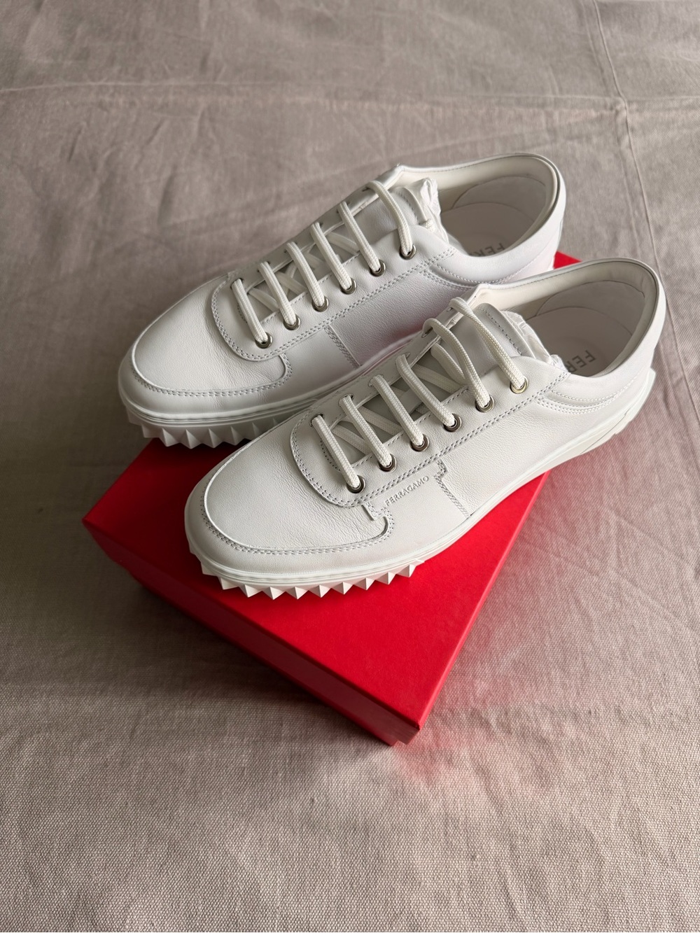 Ferragamo White Leather Men's Low-Top Sneakers